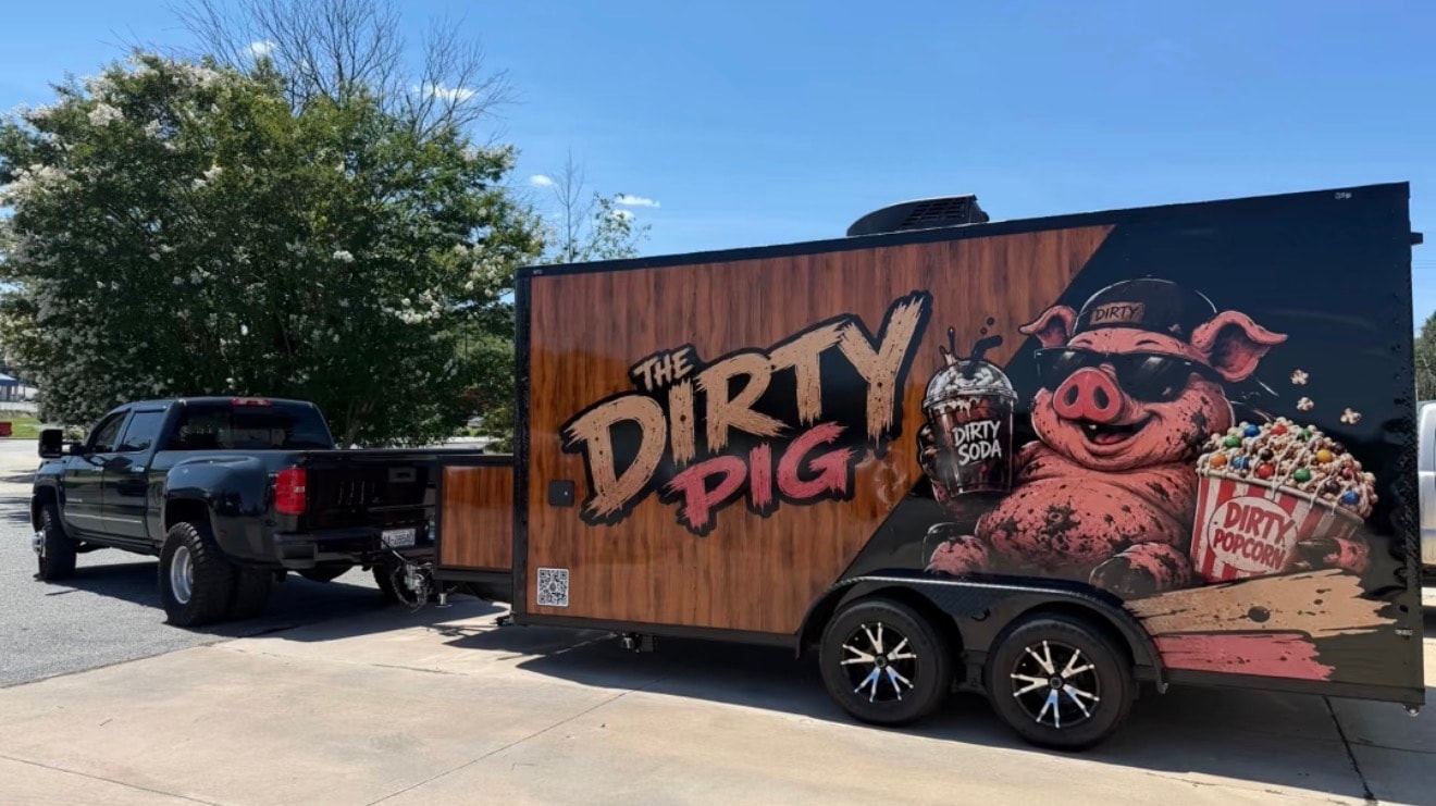 The Dirty Pig food trailer